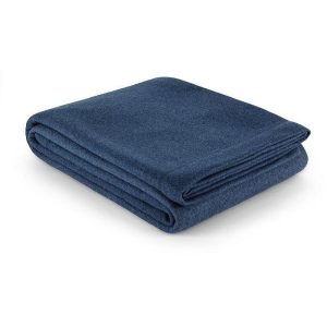 Coincasa Solid Color Soft Fleece Blanket – 7217954  |  Blankets & Throws Blankets & Throws Blankets & Throws